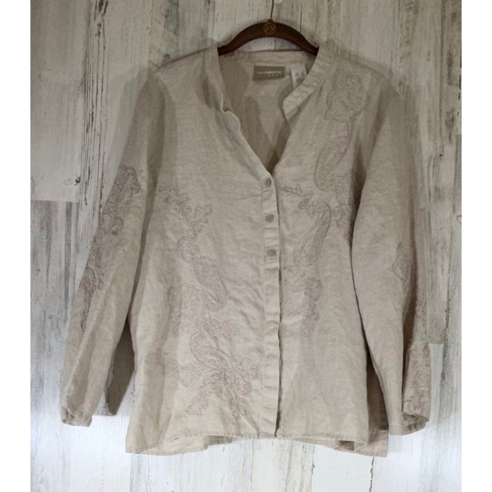 Liz Claiborne Lizwear Button Up Shirt XL Beige Linen Paisley Embroidered Coastal